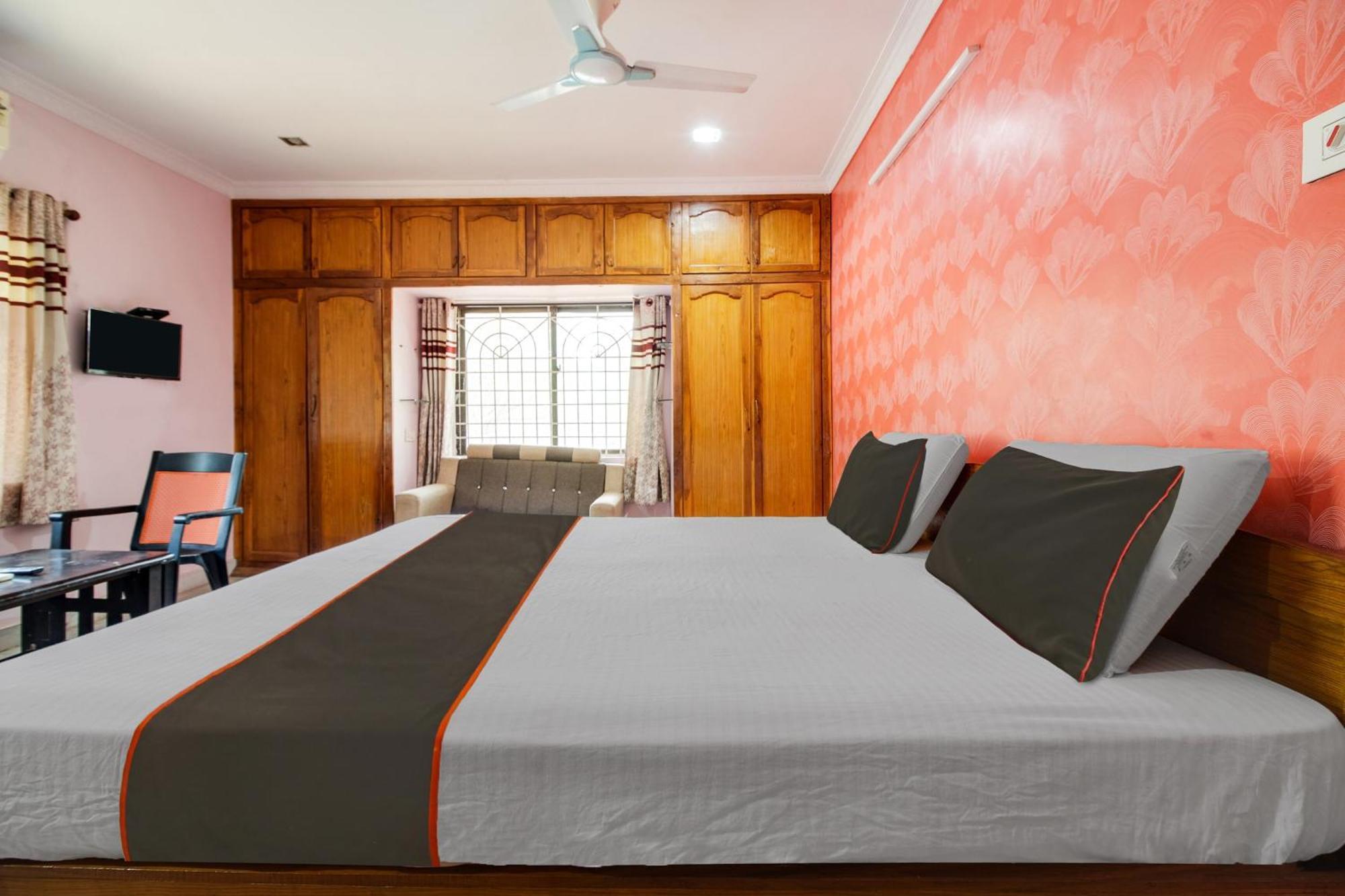 Collection O Palm Exotica Visakhapatnam Exterior foto